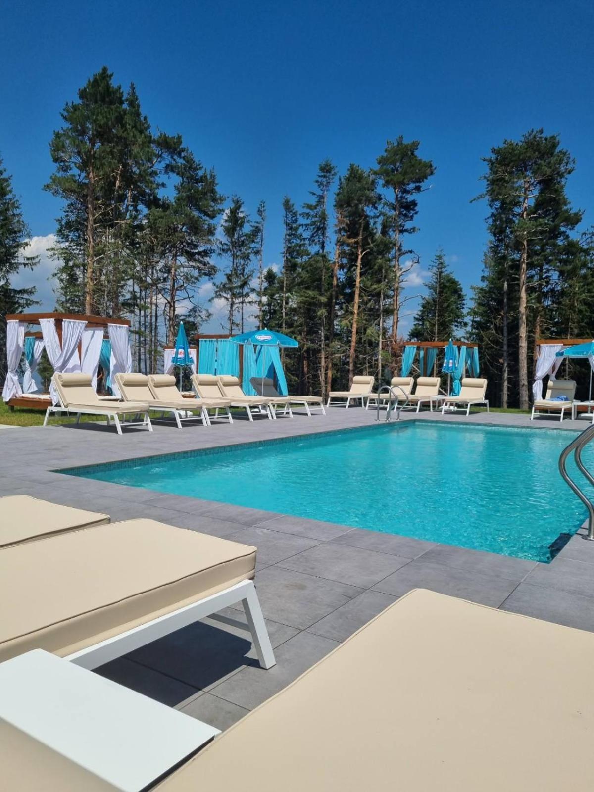 103 View Park Hotel Паничиште Екстер'єр фото