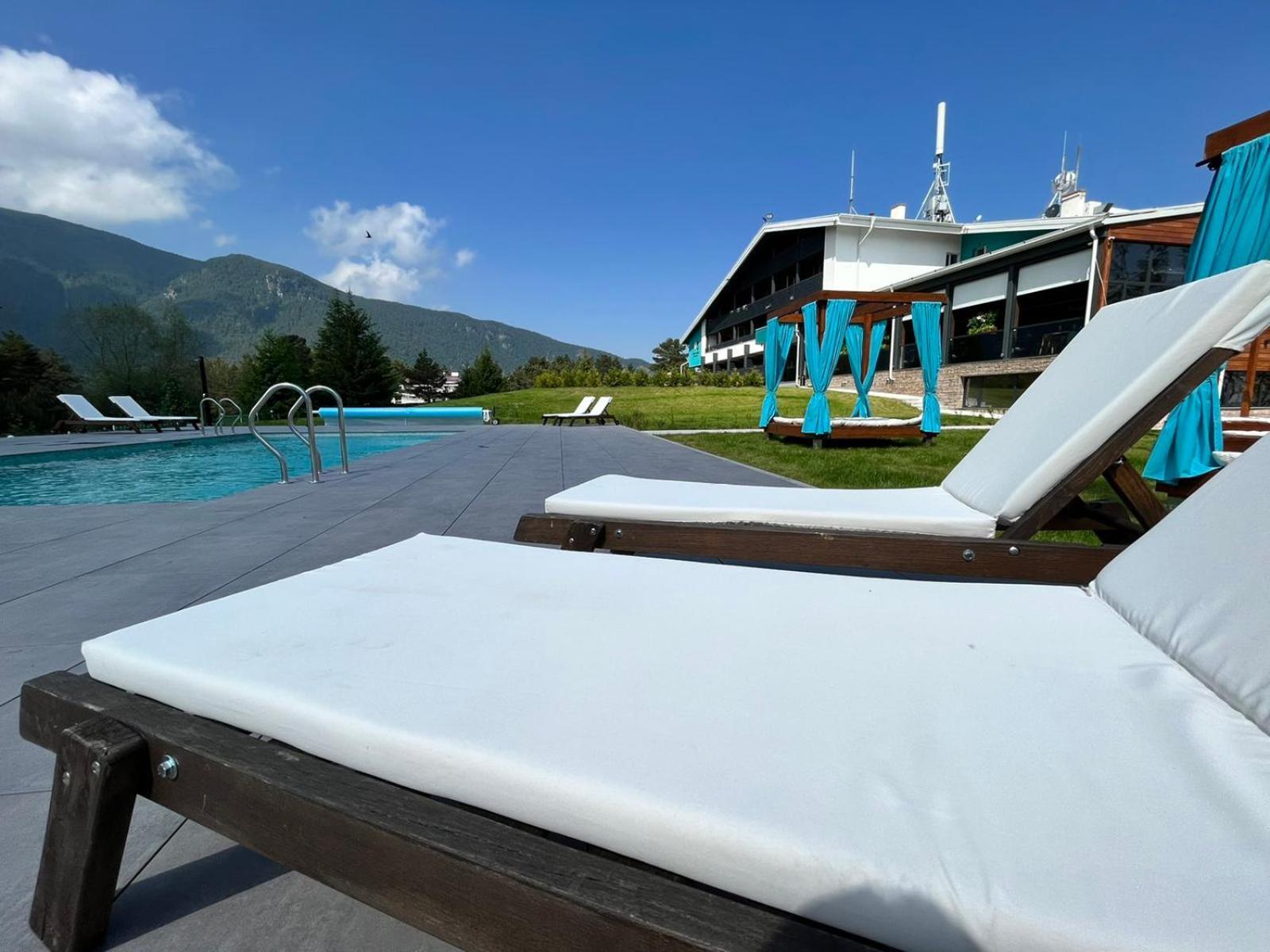 103 View Park Hotel Паничиште Екстер'єр фото
