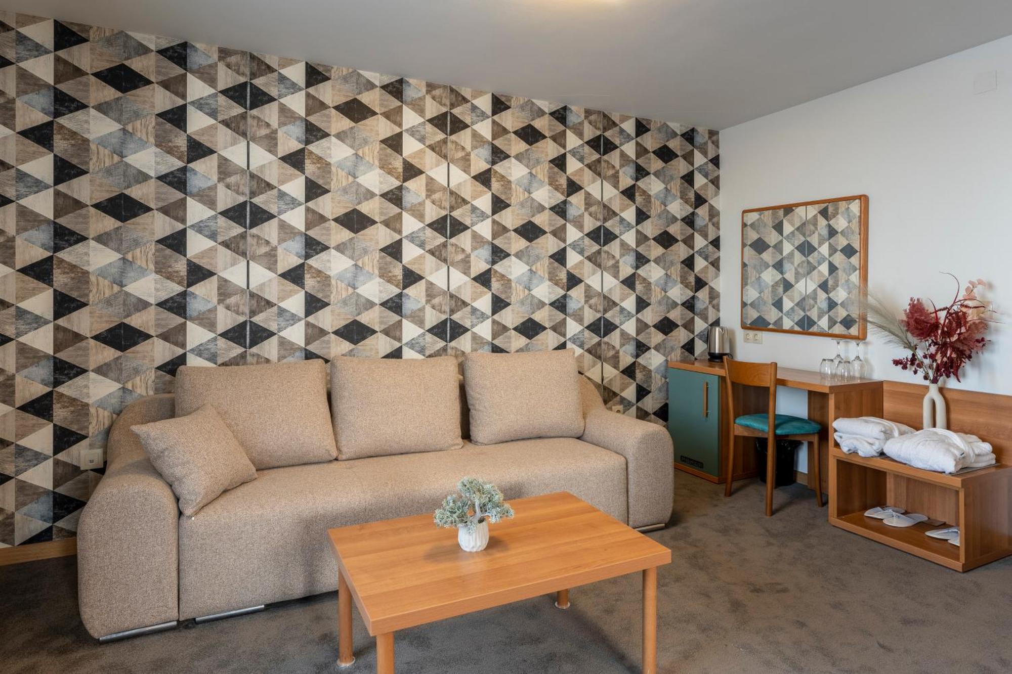 103 View Park Hotel Паничиште Екстер'єр фото